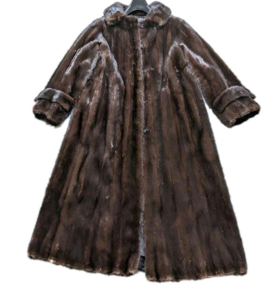 BLACKGLAMA Mink: Hakone Collection
